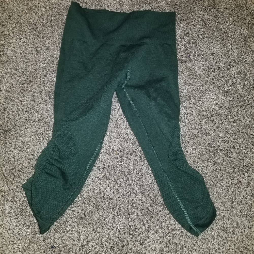 We do women leggings size 4.